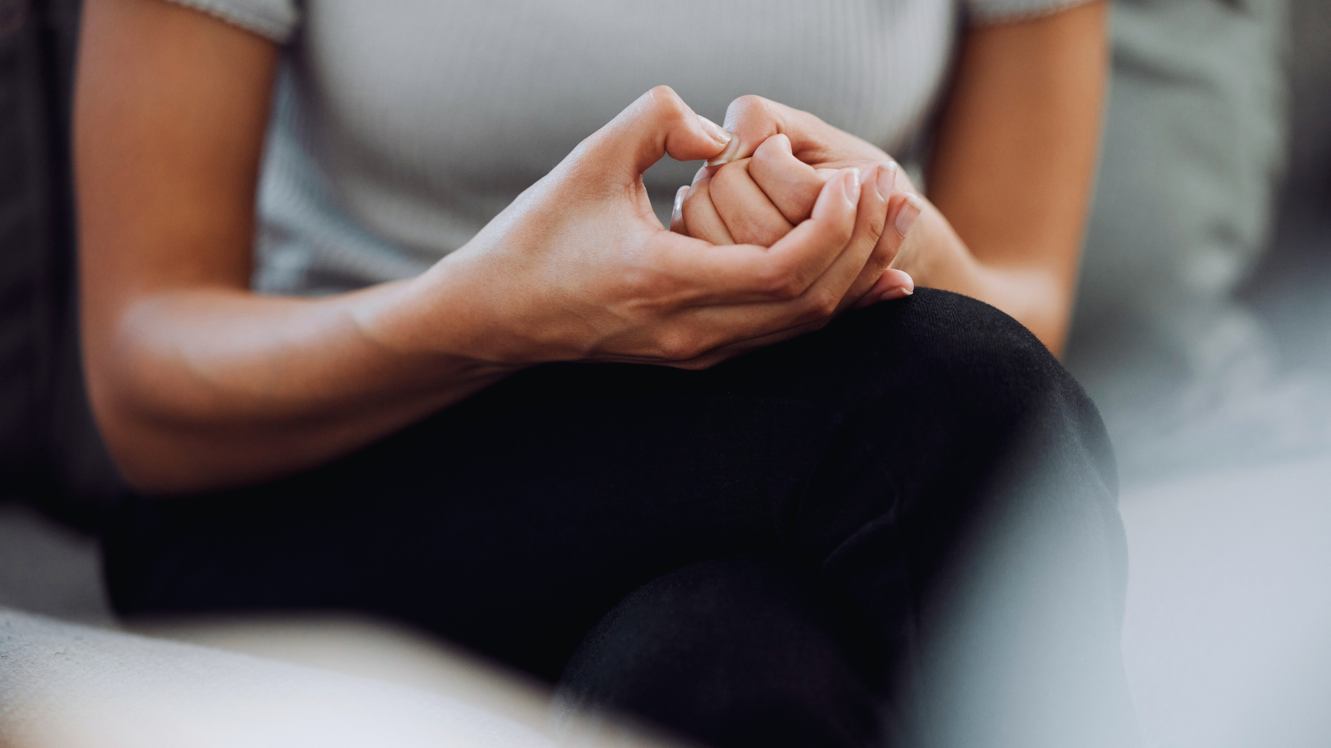 How to Manage Social Anxiety: Effective Strategies for Overcoming Challenges