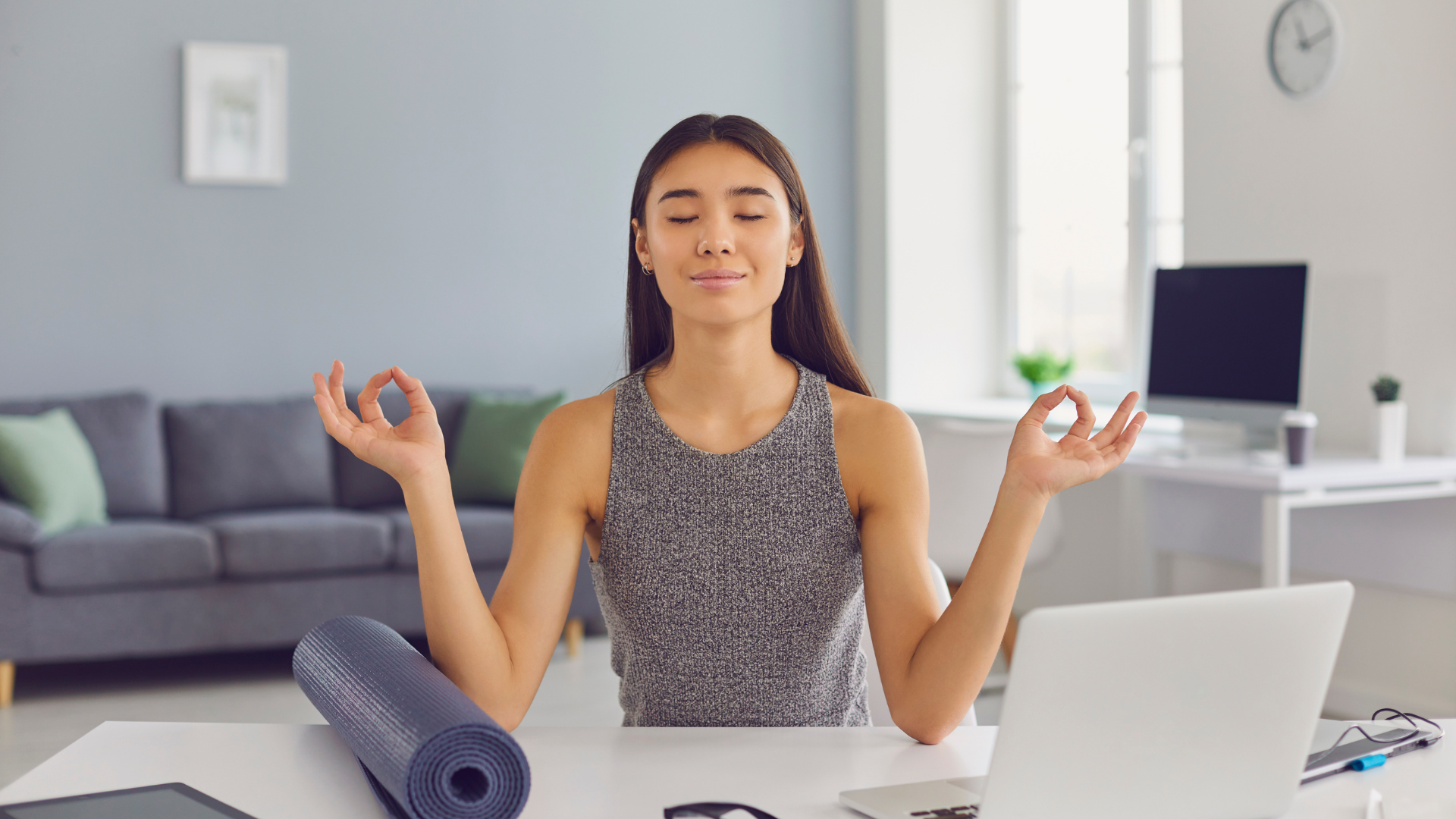 How to Reduce Screen Time and Be More Present: Practical Strategies for a Balanced Life